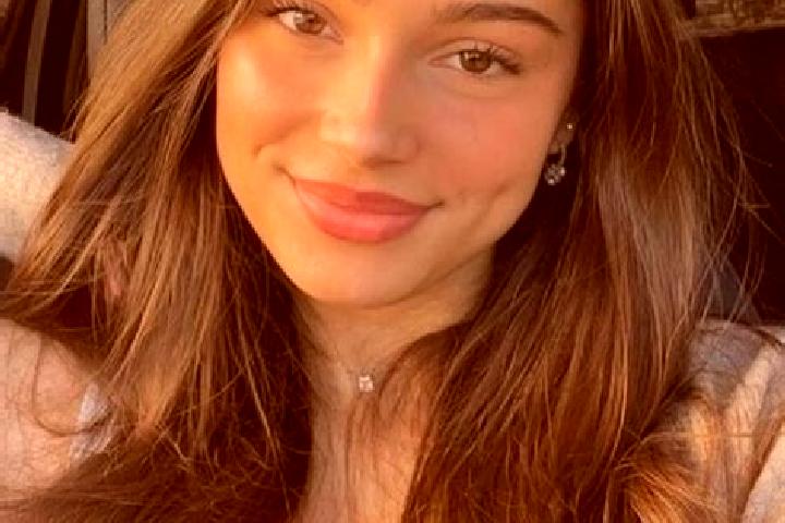Kinsley, 30, a brunette hazel-eyed european companion based in Gefu. Offering Couples, Travel Companion, Dinner Date, 69. Available for incall and outcall, d...