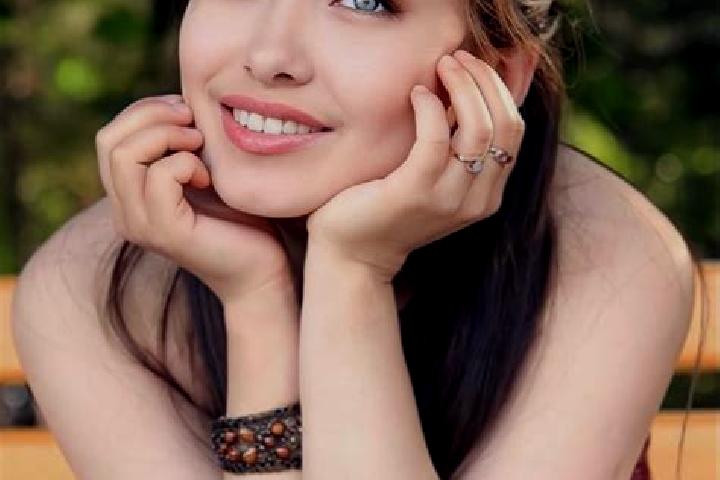 Kinsley, 30, a red blue-eyed asian companion based in Glattbrugg / Wydacker/Bettacker/Laettenwiesen. Offering Girlfriend Experience, Duos, BDSM, OWO. Availab...