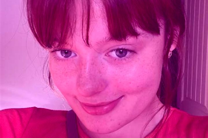 Kinsley, 30, a red brown-eyed mixed companion based in Fontaine-Heudebourg. Offering GFE, Party Girl, Dinner Date, Fetish. Available for incall and outcall, ...