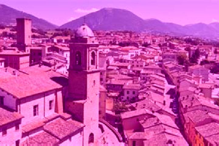 Kinsley, 30 — Escort in Castelraimondo, Italy