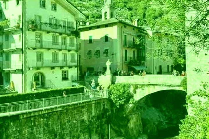 Kinsley, 30 — Escort in Chiavenna, Italy