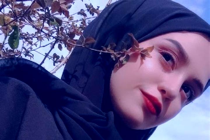 Kinsley, 30 — Escort in Laz, France