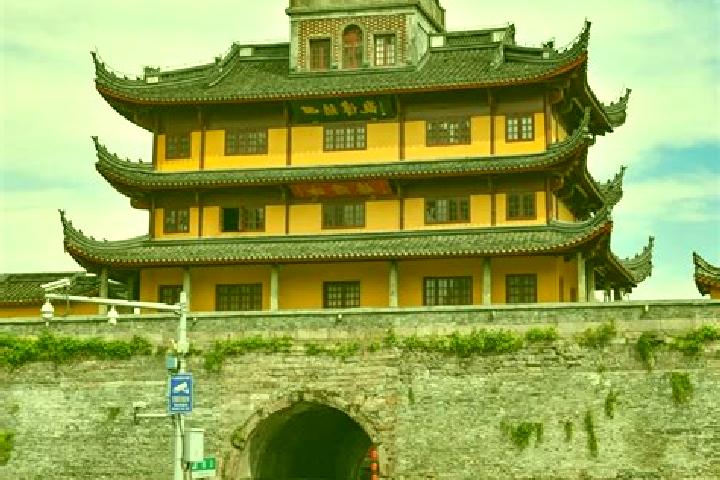 Kinsley, 30 — Escort in Zhihe, China