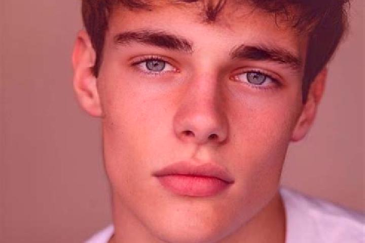 Kinsley, 31, a black brown-eyed caucasian companion based in Berod bei Wallmerod. Offering Travel Companion, Tantra, Roleplay. Available for incall and outca...