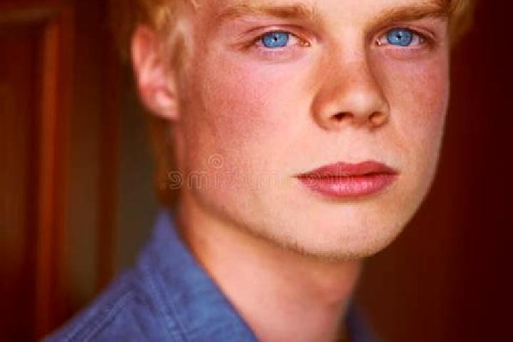 Kinsley, 31, a blonde blue-eyed ebony companion based in General Pedro Jose Mendez. Offering Deep French Kissing, OWO, Overnight, Erotic Massage, Party Girl....