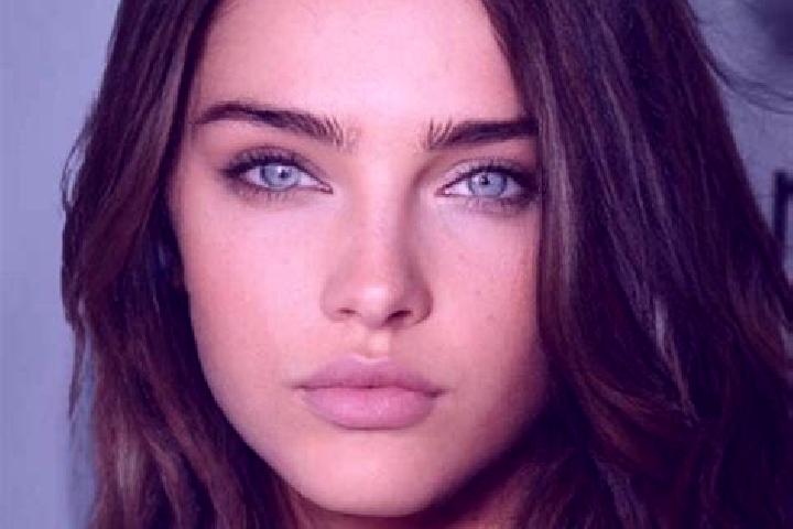Kinsley, 31, a brunette blue-eyed mediterranean companion based in Jose Maria Luis Mora. Offering Dinner Date, Travel Companion. Available for incall and out...