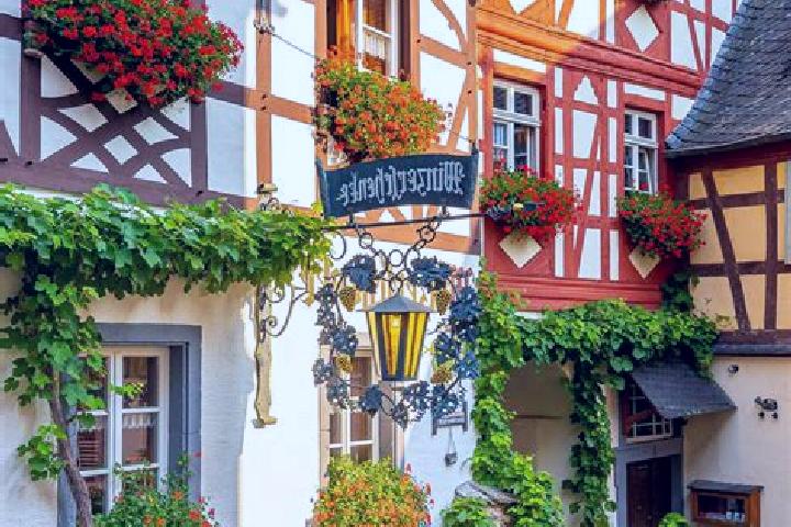 Kinsley, 31 — Escort in Arnshofen, Germany
