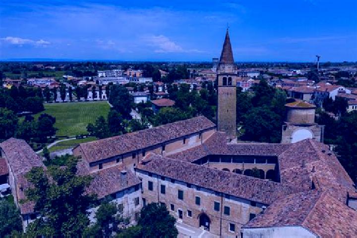 Kinsley, 31 — Escort in Badia Polesine, Italy