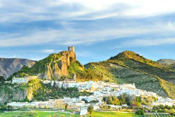 Kinsley, 31 — Escort in Elche de la Sierra, Spain