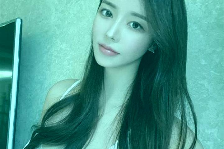 Kinsley, 31 — Escort in Liangxu, China