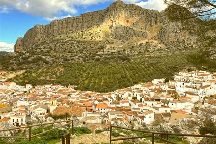 Kinsley, 31 — Escort in Montejaque, Spain