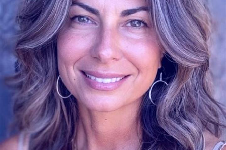 Kinsley, 32, a brunette grey-eyed latina companion based in Cabras. Offering Dinner Date, BDSM, Tantra. Available for incall and outcall, day and evening dates.