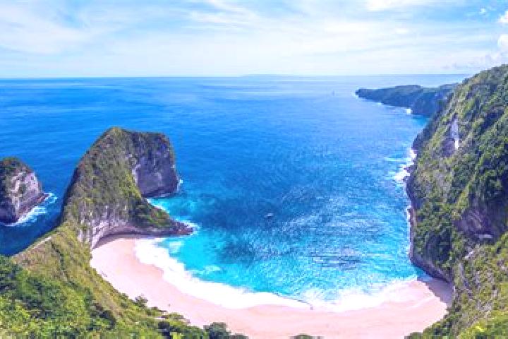 Kinsley, 32 — Escort in Bajomulyo, Indonesia