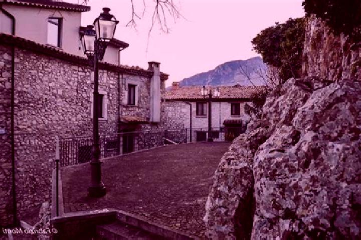 Kinsley, 32 — Escort in Castelnuovo Parano, Italy