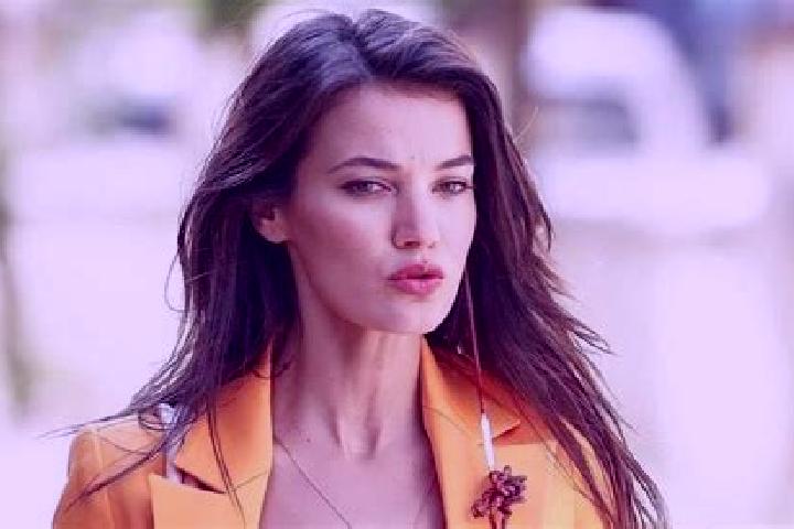 Kinsley, 32 — Escort in Kaygisiz, Turkey
