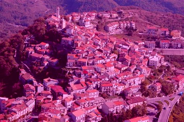 Kinsley, 32 — Escort in Latronico, Italy