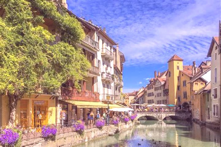 Kinsley, 32 — Escort in Ney, France