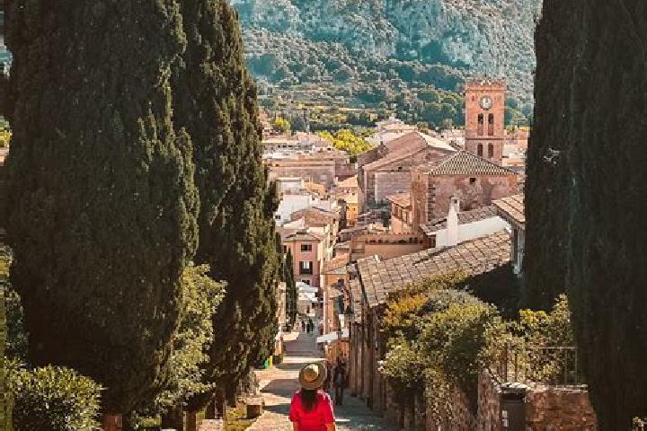 Kinsley, 32 — Escort in Pollenca, Spain