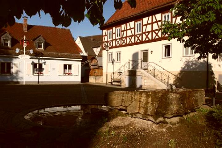 Kinsley, 32 — Escort in Weissenbrunn, Germany