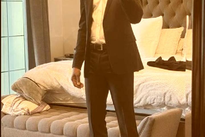 Kinsley, 33, a black dark-eyed ebony companion based in Duemmer. Offering Striptease, Roleplay, Duos. Available for incall and outcall, overnight bookings av...