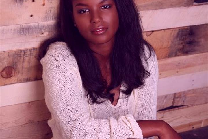 Kinsley, 33, a black dark-eyed ebony companion based in West Bend. Offering Couples, OWO, Massage, Deep French Kissing, Party Girl. Available for incall and ...
