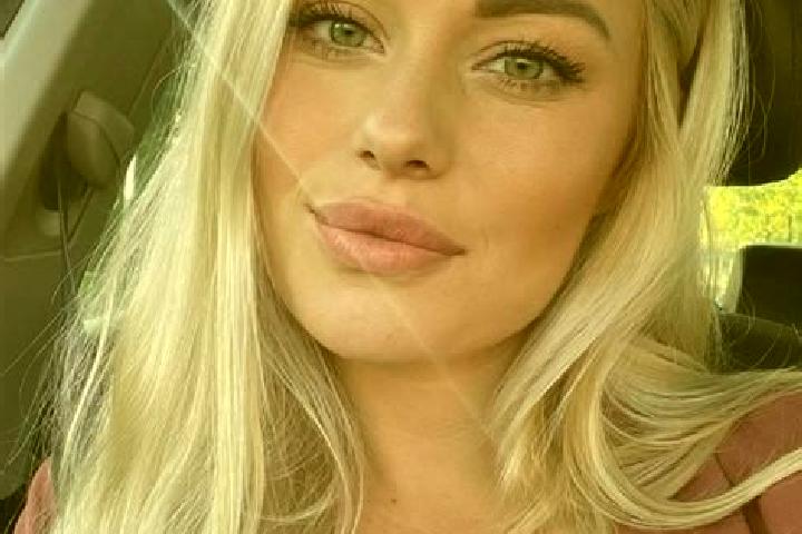 Kinsley, 33, a blonde hazel-eyed european companion based in Bishton. Offering BDSM, 69, OWO, Tantra, Overnight. Available for incall and outcall, overnight ...