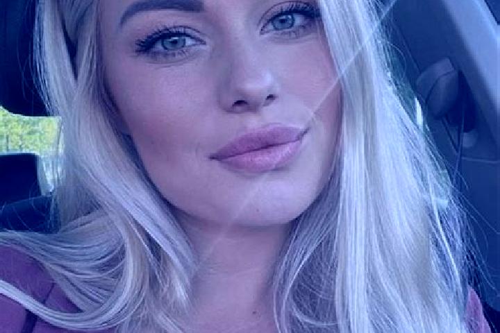 Kinsley, 33, a blonde hazel-eyed mediterranean companion based in East Rainton. Offering Overnight, Travel Companion, Couples. Available for incall and outca...