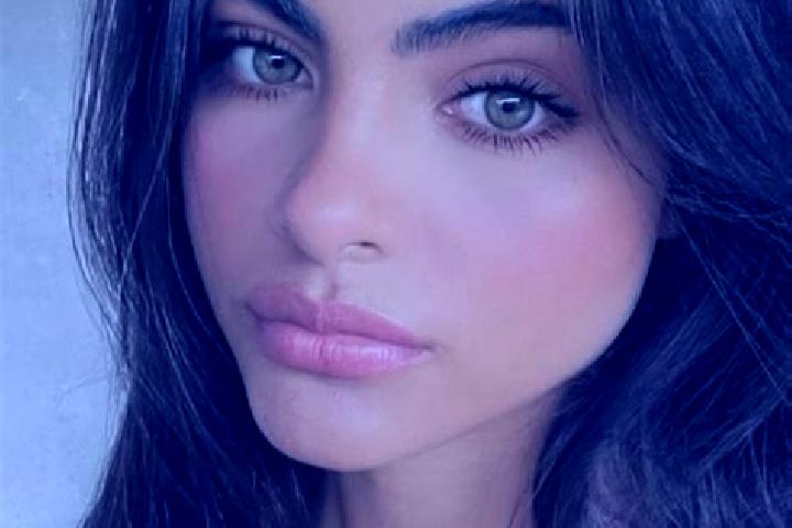 Kinsley, 33, a red dark-eyed indian companion based in Marle. Offering Erotic Massage, OWO, Duos, Roleplay. Available for incall and outcall, overnight booki...