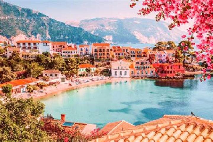 Kinsley, 33 — Escort in Amiklai, Greece