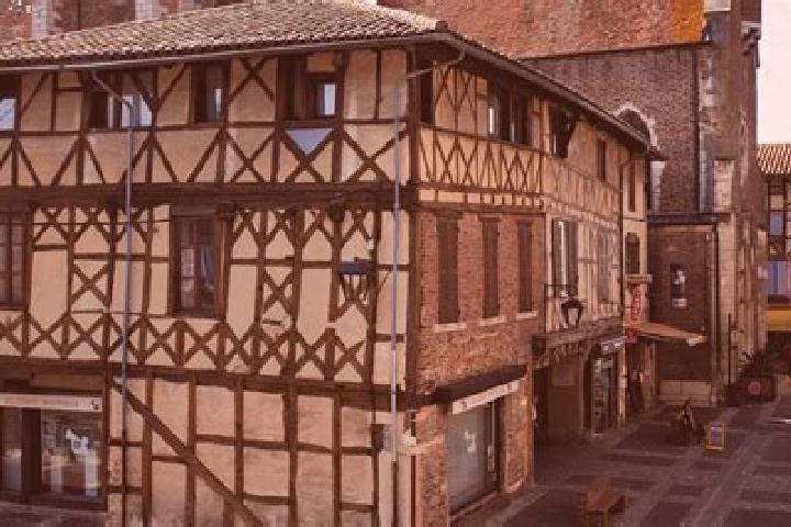 Kinsley, 33 — Escort in Chatillon-sur-Chalaronne, France