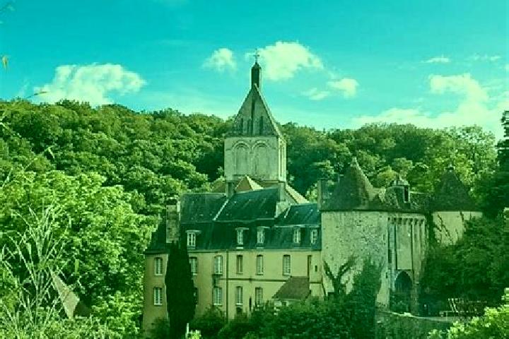 Kinsley, 33 — Escort in Cuzion, France