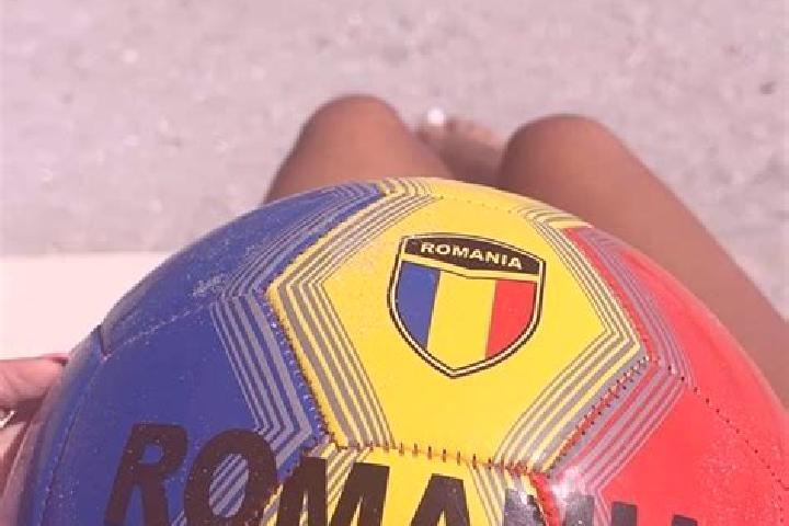 Kinsley, 33 — Escort in Draganeasca, Romania