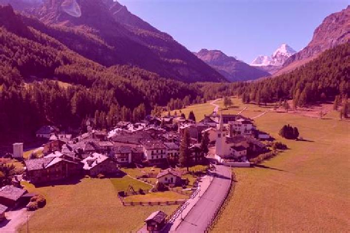Kinsley, 33 — Escort in Rhemes-Saint-Georges, Italy