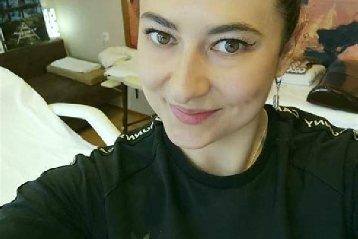 Kinsley, 34, a black dark-eyed caucasian companion based in Pelezi. Offering OWO, Striptease, Girlfriend Experience, Deep French Kissing, Massage. Available ...