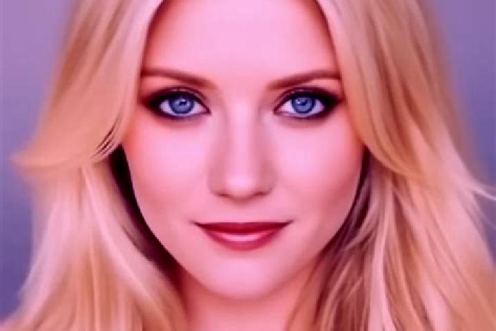 Kinsley, 34, a blonde amber-eyed mixed companion based in Sanford. Offering Girlfriend Experience, Dinner Date, BDSM. Available for incall and outcall, overn...