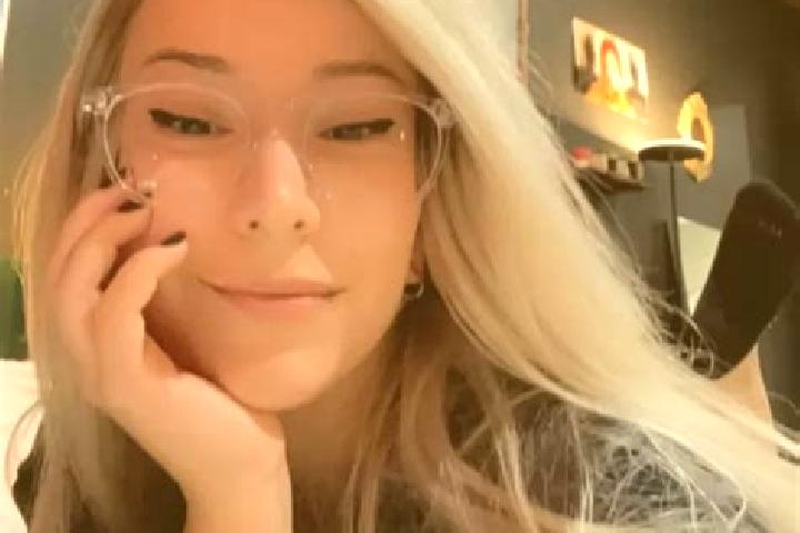 Kinsley, 34, a blonde grey-eyed ebony companion based in Viladasens. Offering GFE, Domination, Prostate Massage, Massage. Available for incall and outcall, o...