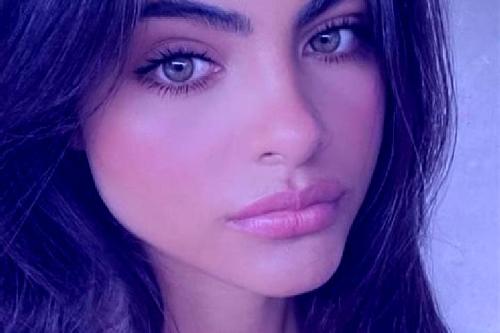Kinsley, 34, a brunette dark-eyed middle eastern companion based in Kingston upon Hull. Offering OWO, Dinner Date, Roleplay. Available for incall and outcall...