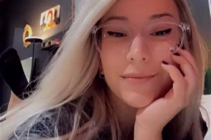 Kinsley, 34, a platinum blonde grey-eyed european companion based in Hadersdorf am Kamp. Offering Domination, Roleplay, Massage. Available for incall and out...