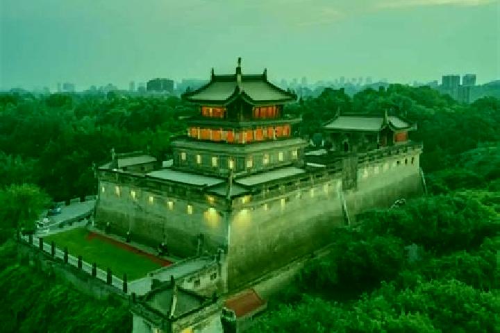 Kinsley, 34 — Escort in Heshun, China