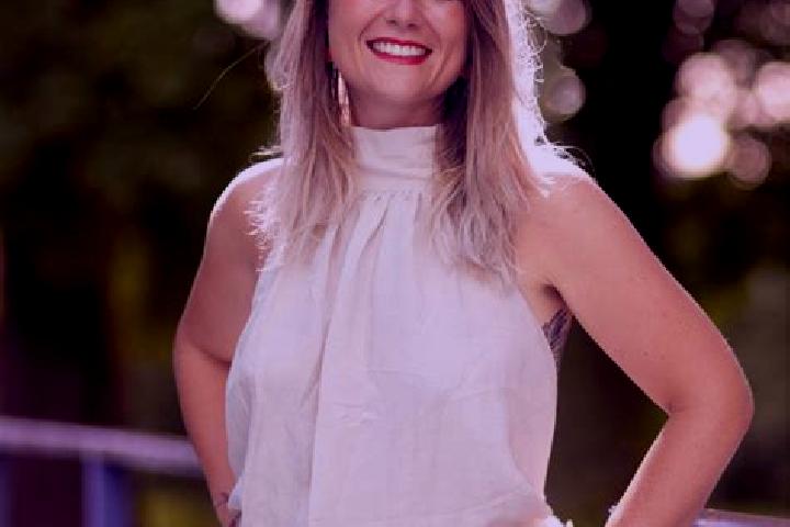 Kinsley, 34 — Escort in Houssen, France