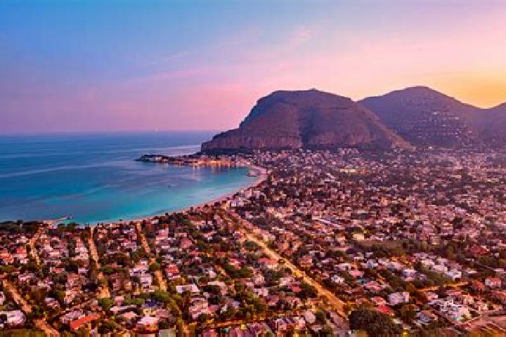 Kinsley, 34 — Escort in Portella di Mare, Italy