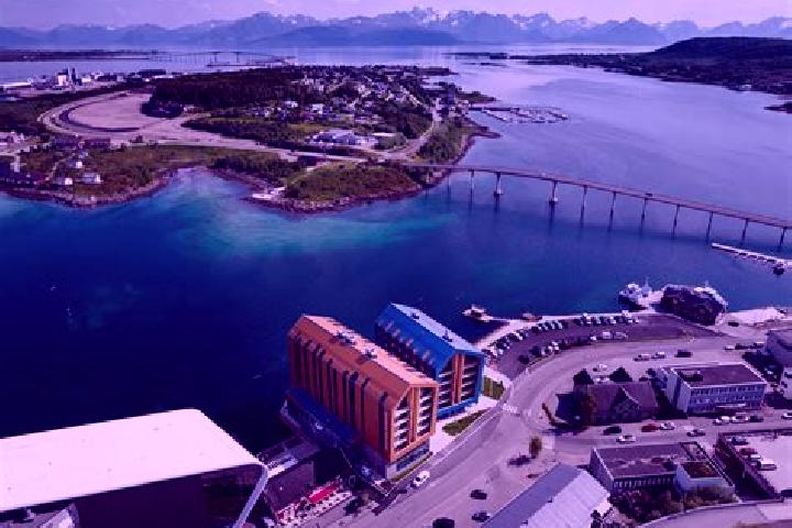 Kinsley, 34 — Escort in Stokmarknes, Norway