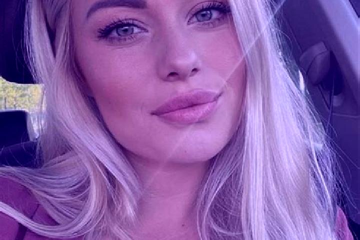Kinsley, 35, a blonde hazel-eyed asian companion based in Zgierz. Offering 69, Erotic Massage, BDSM, Roleplay, Overnight. Available for incall and outcall, d...