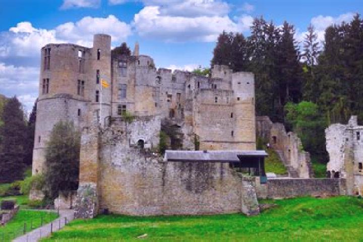 Kinsley, 35 — Escort in Beaurevoir, France