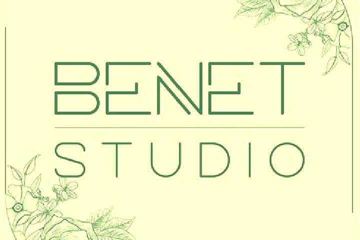 Kinsley, 35 — Escort in Benet, France