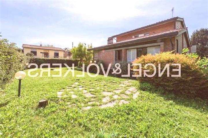 Kinsley, 35 — Escort in Cascine Calderari, Italy
