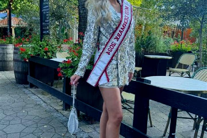 Kinsley, 35 — Escort in Fensmark, Denmark