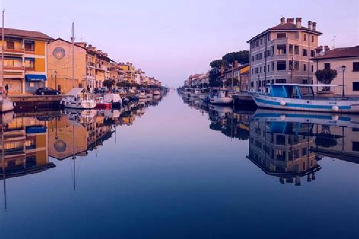 Kinsley, 35 — Escort in Grado, Italy