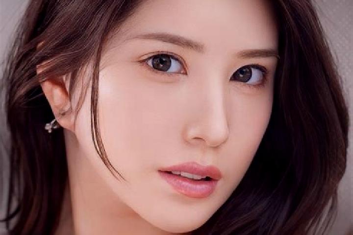 Kinsley, 35 — Escort in Naji, China