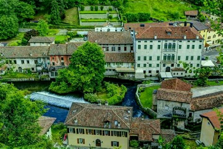 Kinsley, 35 — Escort in Passirano, Italy